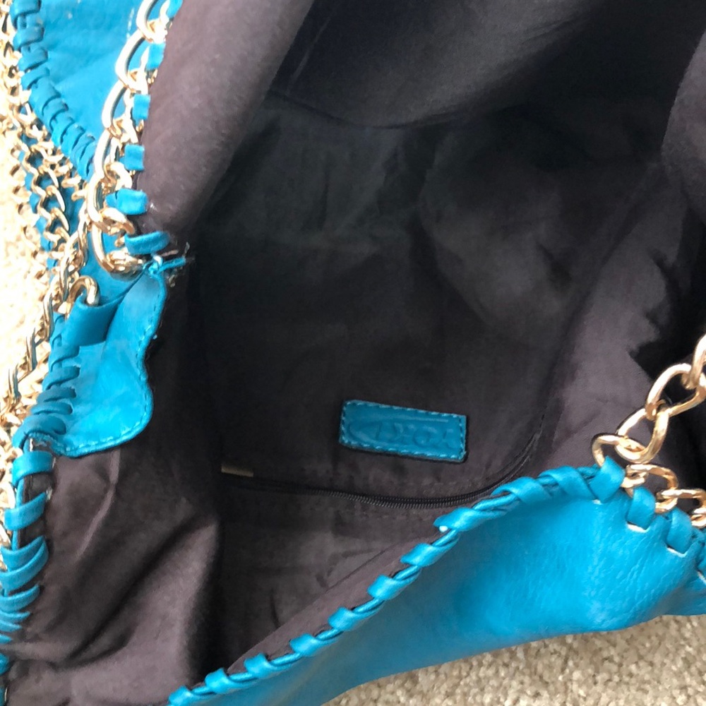 Teal & Gold Strap Tote 👜 - Picture 7 of 7